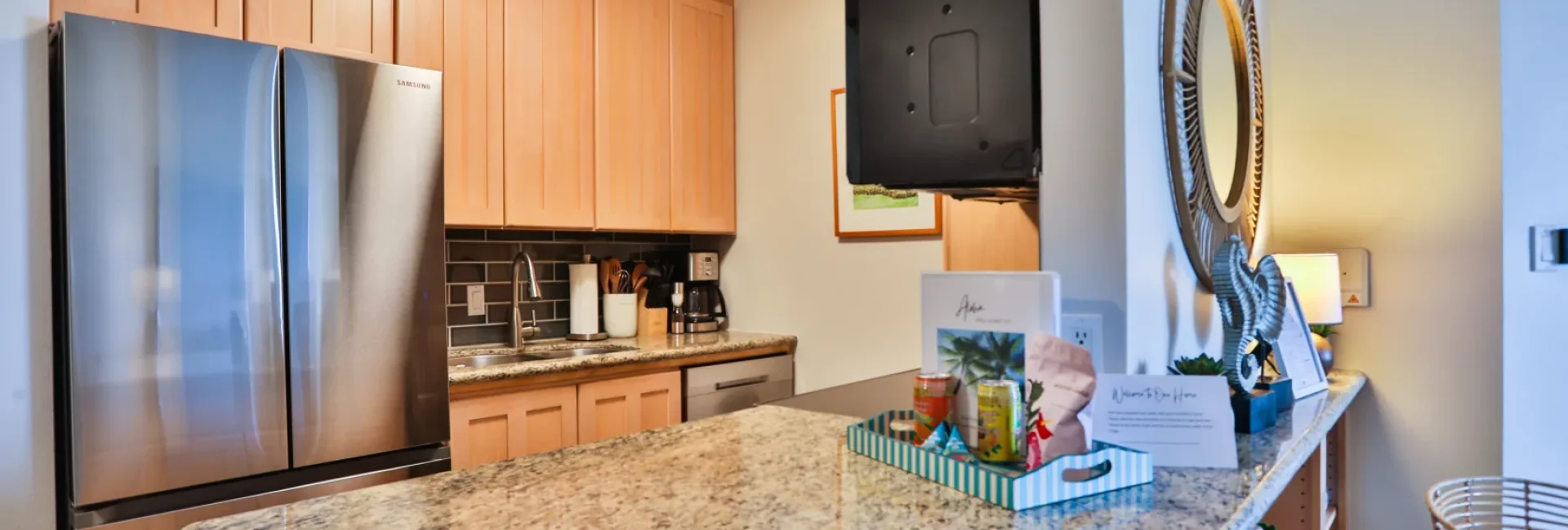 Newly updated Kauhale Makai 610 1 bedroom top floor